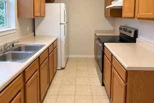 601 Cottonwood St, Lockhart, TX 78644 - Photo 5