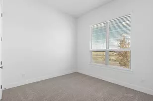208 Montecido Dr, Liberty Hill, TX 78642 - Photo 5