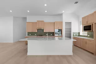 208 Montecido Dr, Liberty Hill, TX 78642 - Photo 11