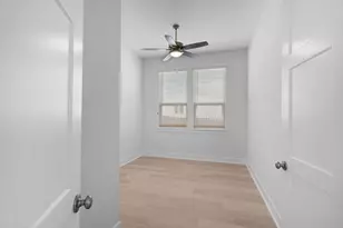 208 Montecido Dr, Liberty Hill, TX 78642 - Photo 9