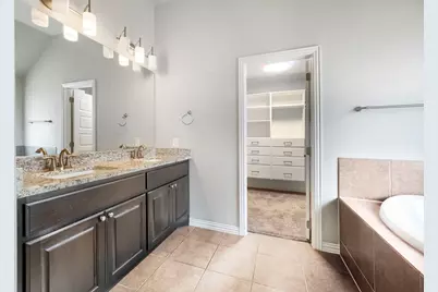 2204 Bonavista Way, Leander, TX 78641 - Photo 19