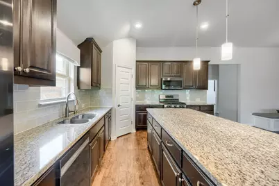 2204 Bonavista Way, Leander, TX 78641 - Photo 11