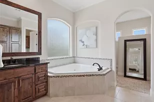 324 Valley Landing, New Braunfels, TX 78132 - Photo 13