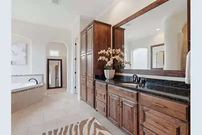 324 Valley Landing, New Braunfels, TX 78132 - Photo 11