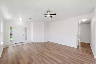 209 Hoya Ln, San Marcos, TX 78666 - Photo 3
