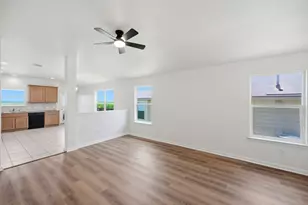 209 Hoya Ln, San Marcos, TX 78666 - Photo 5