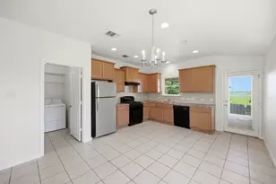 209 Hoya Ln, San Marcos, TX 78666 - Photo 7