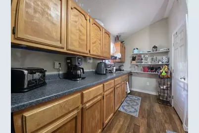 911 Brazos Street, Lockhart, TX 78644 - Photo 21