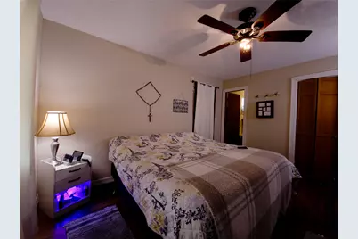 911 Brazos Street, Lockhart, TX 78644 - Photo 11