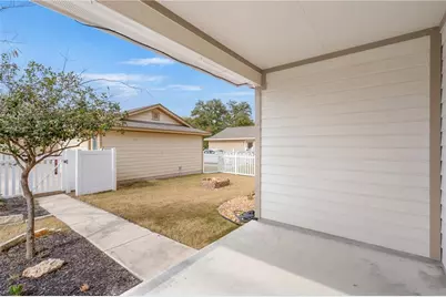 877 Heritage Springs Trail, Round Rock, TX 78664 - Photo 33