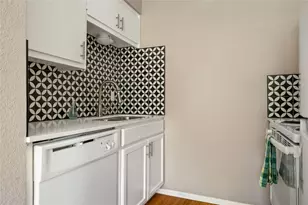 5215 St Georges Green, Austin, TX 78745 - Photo 11