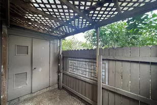 2306 Barton Village Cir, Austin, TX 78704 - Photo 33