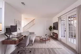 2306 Barton Village Cir, Austin, TX 78704 - Photo 13