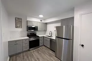 2306 Barton Village Cir, Austin, TX 78704 - Photo 5