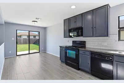 602 Yosemite Trail, Taylor, TX 76574 - Photo 1