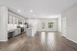 8800 Whitter Dr, Austin, TX 78747 - Photo 7