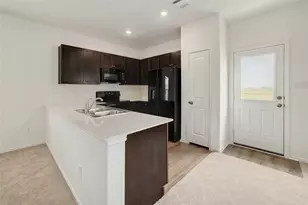 916 Rancho Del Cielo Loop, Jarrell, TX 76537 - Photo 7