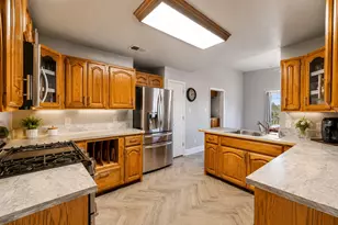 268 Privada Dr, Del Valle, TX 78617 - Photo 5