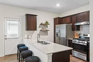 7101 Spirit Hill Rd, Austin, TX 78744 - Photo 3