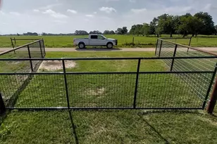 4622 Co Rd 429, Rockdale, TX 76567 - Photo 1