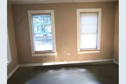 2105 North Drive, Taylor, TX 76574 - Photo 3