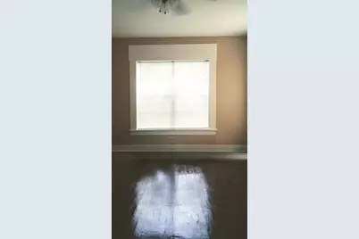 2105 North Drive, Taylor, TX 76574 - Photo 7