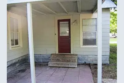 2105 North Drive, Taylor, TX 76574 - Photo 5