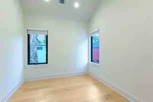 1116 Walton Ln, Austin, TX 78721 - Photo 7
