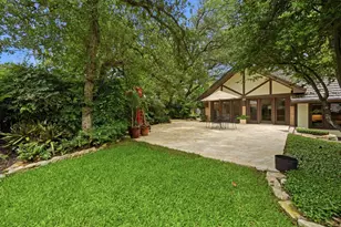 2106 Cypress Point E, Austin, TX 78746 - Photo 33