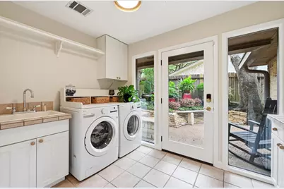2106 Cypress Point E, Austin, TX 78746 - Photo 31