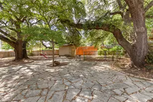 2305 Westforest Dr, Austin, TX 78704 - Photo 19