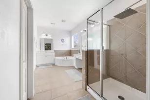 2429 Shire Ridge Dr, Austin, TX 78732 - Photo 19