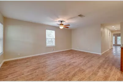 2700 Catalina Drive, Austin, TX 78741 - Photo 19