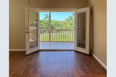 2700 Catalina Drive, Austin, TX 78741 - Photo 3