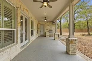129 Valley View Dr, Bastrop, TX 78602 - Photo 21