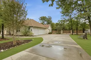 129 Valley View Dr, Bastrop, TX 78602 - Photo 3