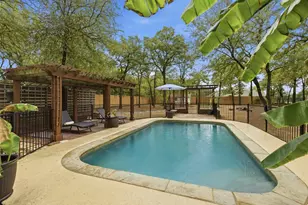 129 Valley View Dr, Bastrop, TX 78602 - Photo 25