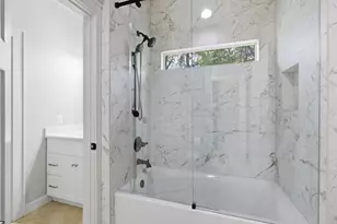 129 Valley View Dr, Bastrop, TX 78602 - Photo 15