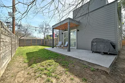 2812 E 4th Street #2, Austin, TX 78702 - Photo 23