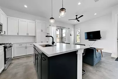 2812 E 4th Street #2, Austin, TX 78702 - Photo 11