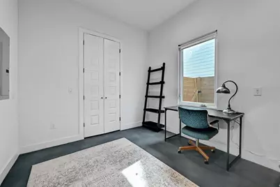 2812 E 4th Street #2, Austin, TX 78702 - Photo 15