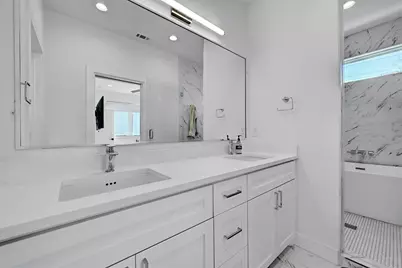 2812 E 4th Street #2, Austin, TX 78702 - Photo 19