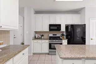 8017 Luling Ln, Austin, TX 78729 - Photo 13