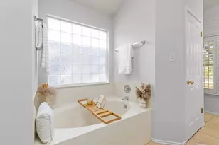 8017 Luling Ln, Austin, TX 78729 - Photo 19