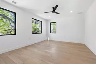 1702 W 30th St, Austin, TX 78703 - Photo 11