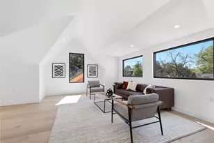 1702 W 30th St, Austin, TX 78703 - Photo 9