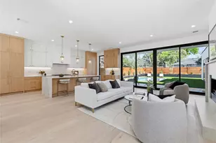 1702 W 30th St, Austin, TX 78703 - Photo 5