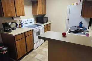 114 E 31st St, Austin, TX 78705 - Photo 5