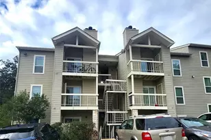 114 E 31st St, Austin, TX 78705 - Photo 11