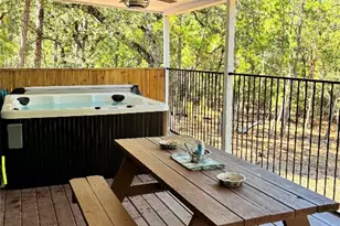 1135 Red Fox Rd, La Grange, TX 78945 - Photo 9